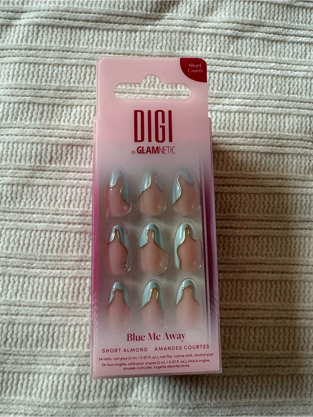 Digi by Glamnetic Blue Me Away Short Almond Press-On Nails